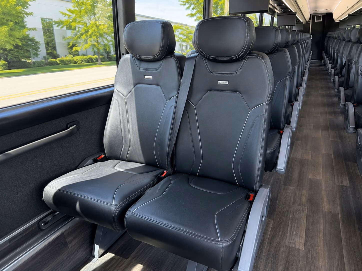 airport transfers and long distance wedding guest transportation in vista