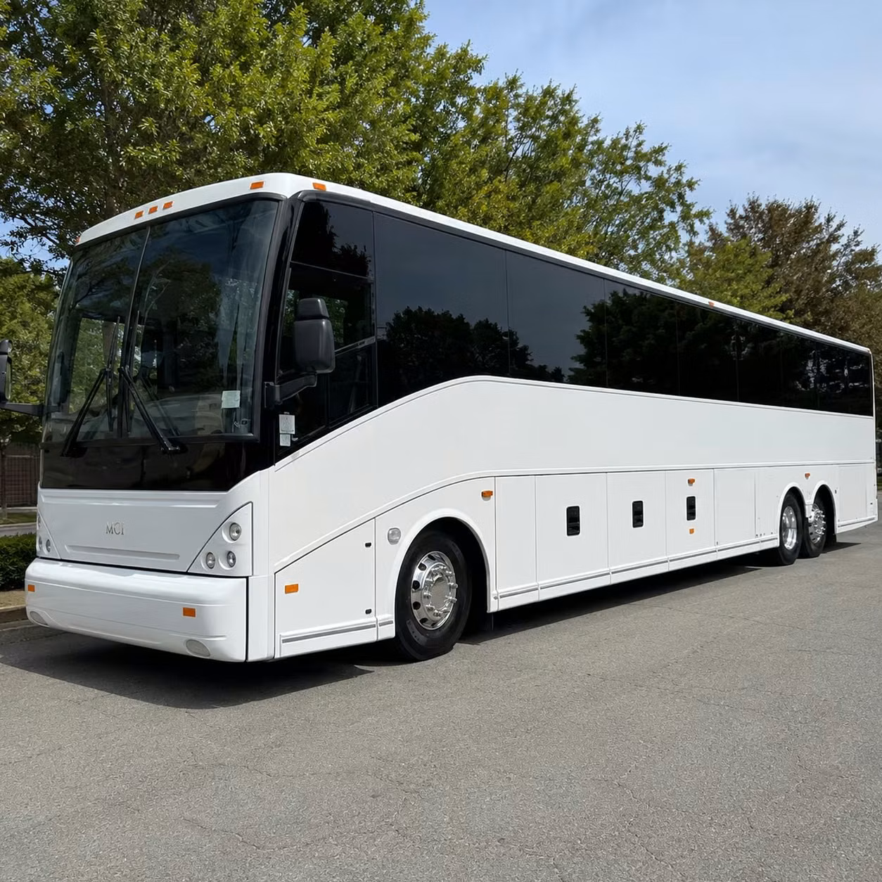 group airport transfers to san diego international airport from vista