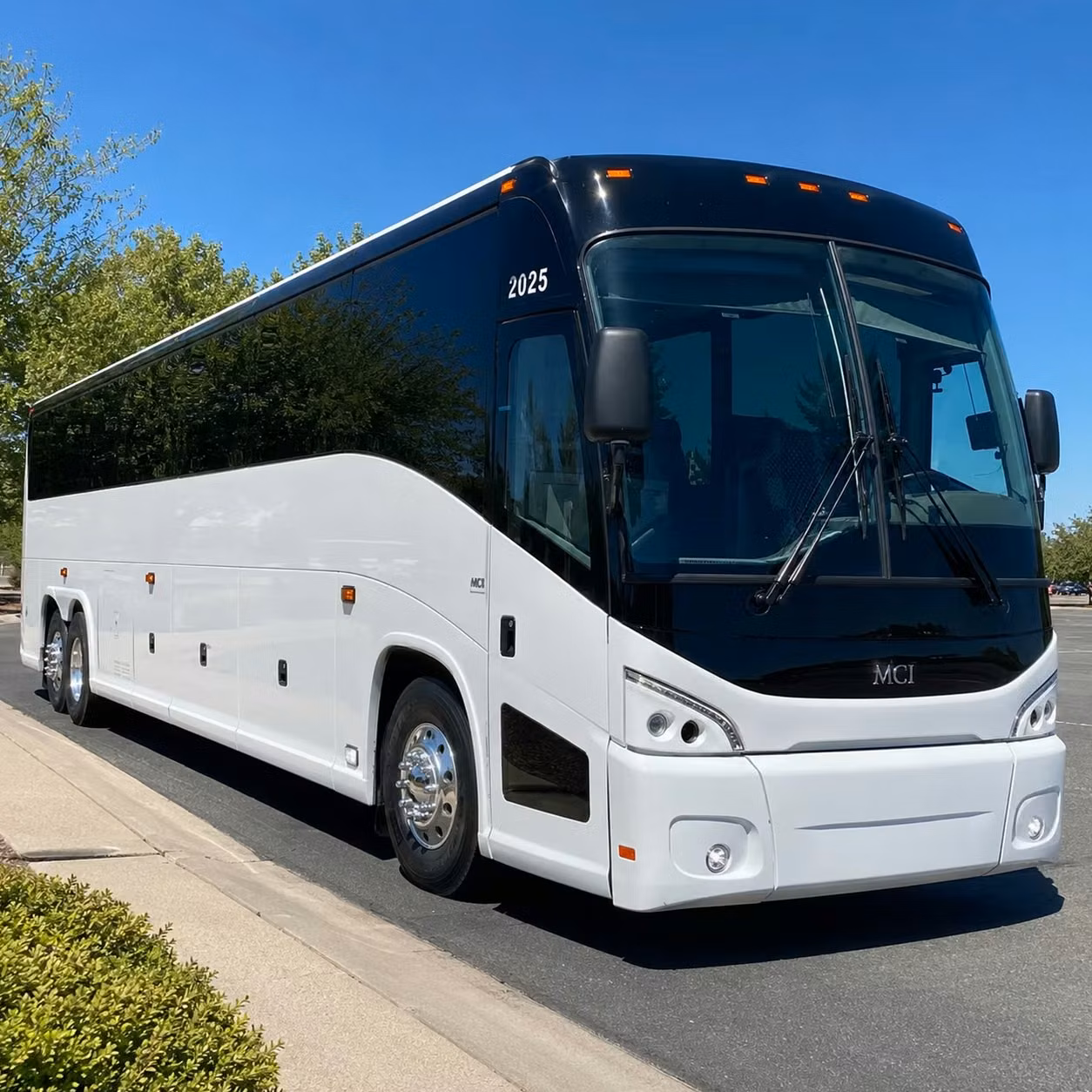 multi day charter bus rentals for vista sports teams and tournament travel
